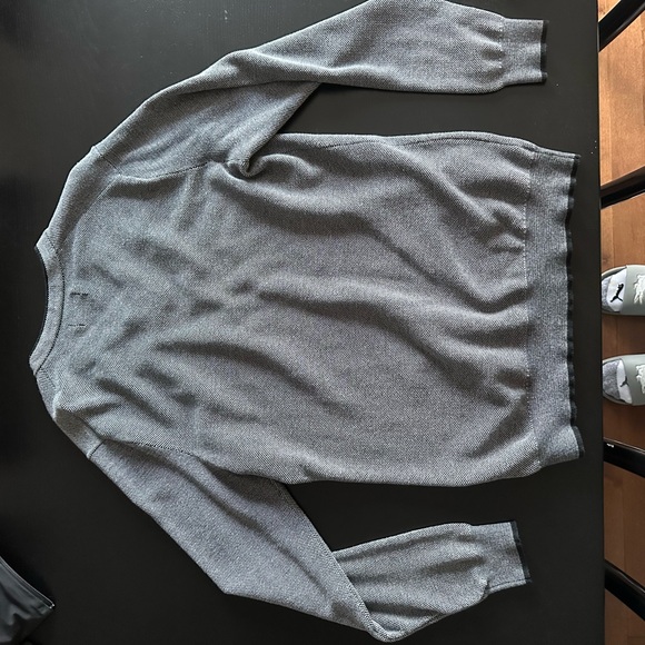 Organic cotton v-neck sweater by Le 31 exclusive from Simons - Picture 3 of 3